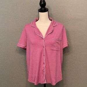 Women’s Pink Button Down Sleep Shirt with Notched Collar and Relaxed Fit EUC